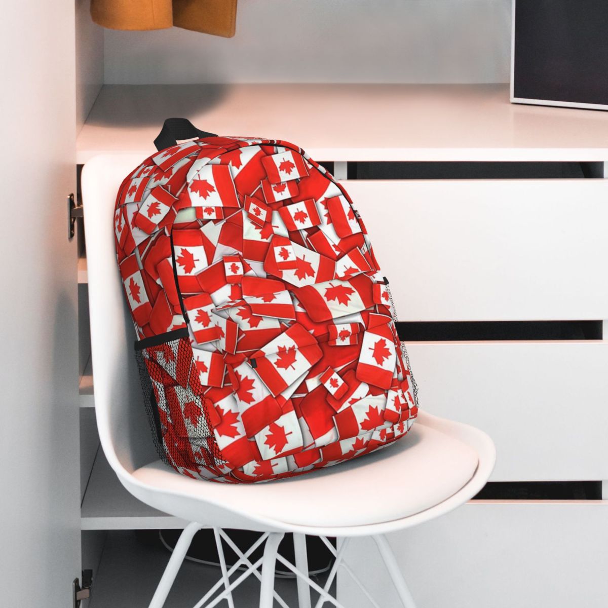 カナダ国旗パターンバックパックホットセールデイパック大容量男 - Women Bags In Canada のレビューと価格