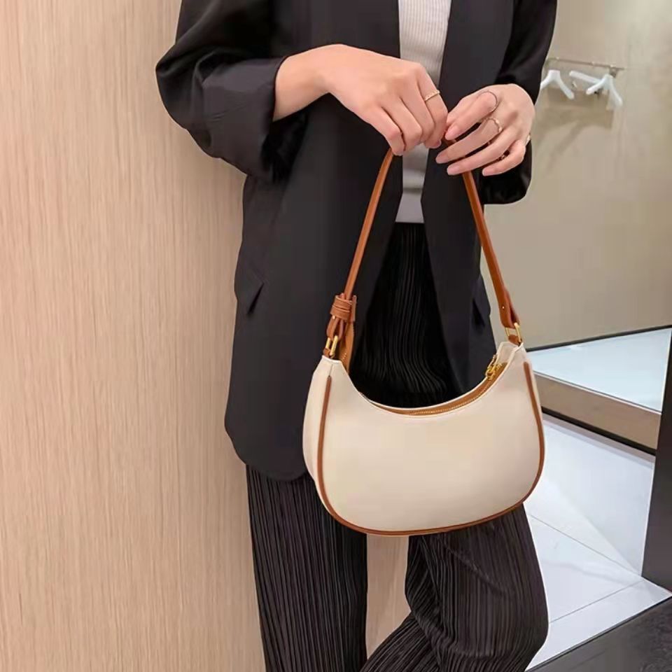 小さな Carmpit バッグ女性 2024 新ファッション - Women Bags Guess のレビューと価格