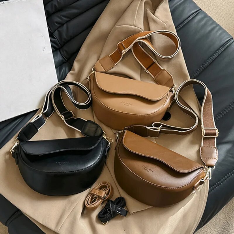 女性ヴィンテージソリッドカラーフラップ小さなサドルショルダー - Women Bags Guess のレビューと価格