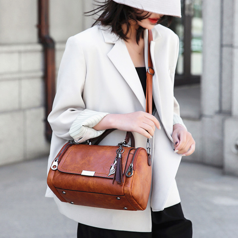 Yogodlns-タッセル装飾ハンドバッグ,大容量のショルダ - Women Bags Guess のレビューと価格